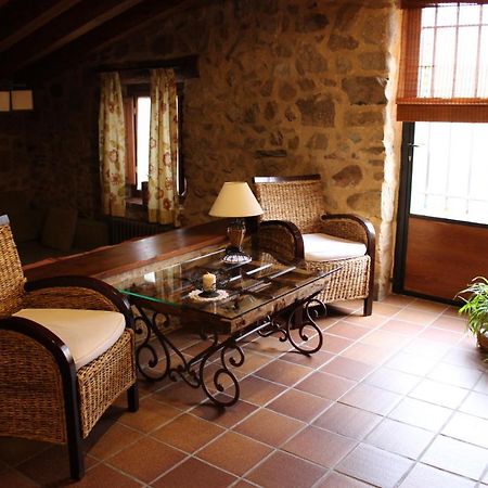 Camino Del Prado Guest House Santa Maria la Real de Nieva ภายนอก รูปภาพ