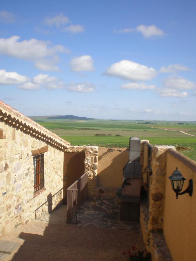Camino Del Prado Guest House Santa Maria la Real de Nieva ภายนอก รูปภาพ