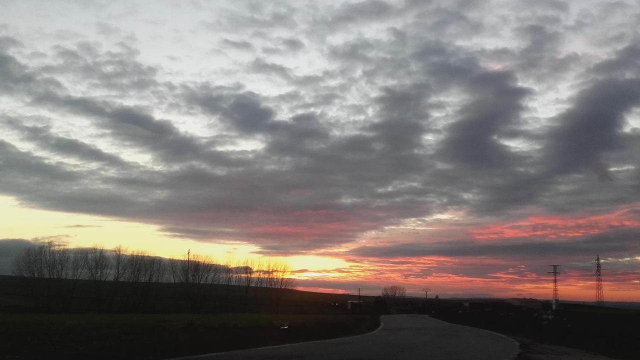 Camino Del Prado Guest House Santa Maria la Real de Nieva ภายนอก รูปภาพ