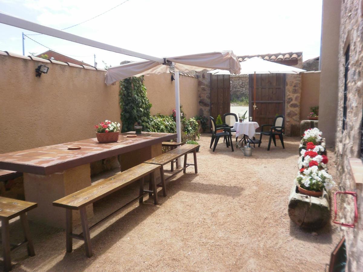 Camino Del Prado Guest House Santa Maria la Real de Nieva ภายนอก รูปภาพ