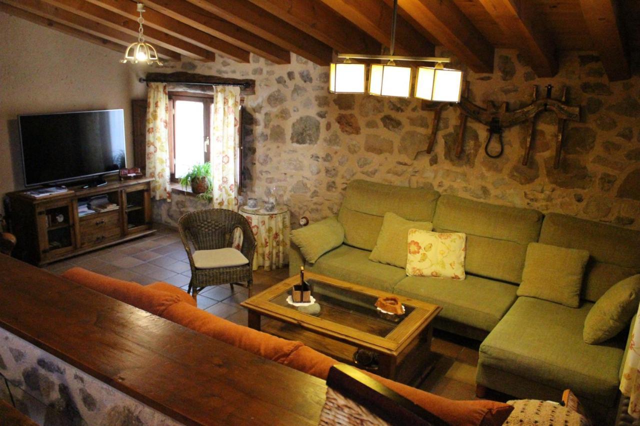 Camino Del Prado Guest House Santa Maria la Real de Nieva ภายนอก รูปภาพ