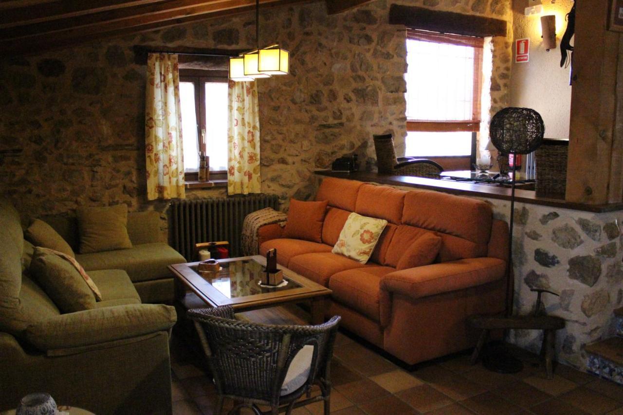 Camino Del Prado Guest House Santa Maria la Real de Nieva ภายนอก รูปภาพ